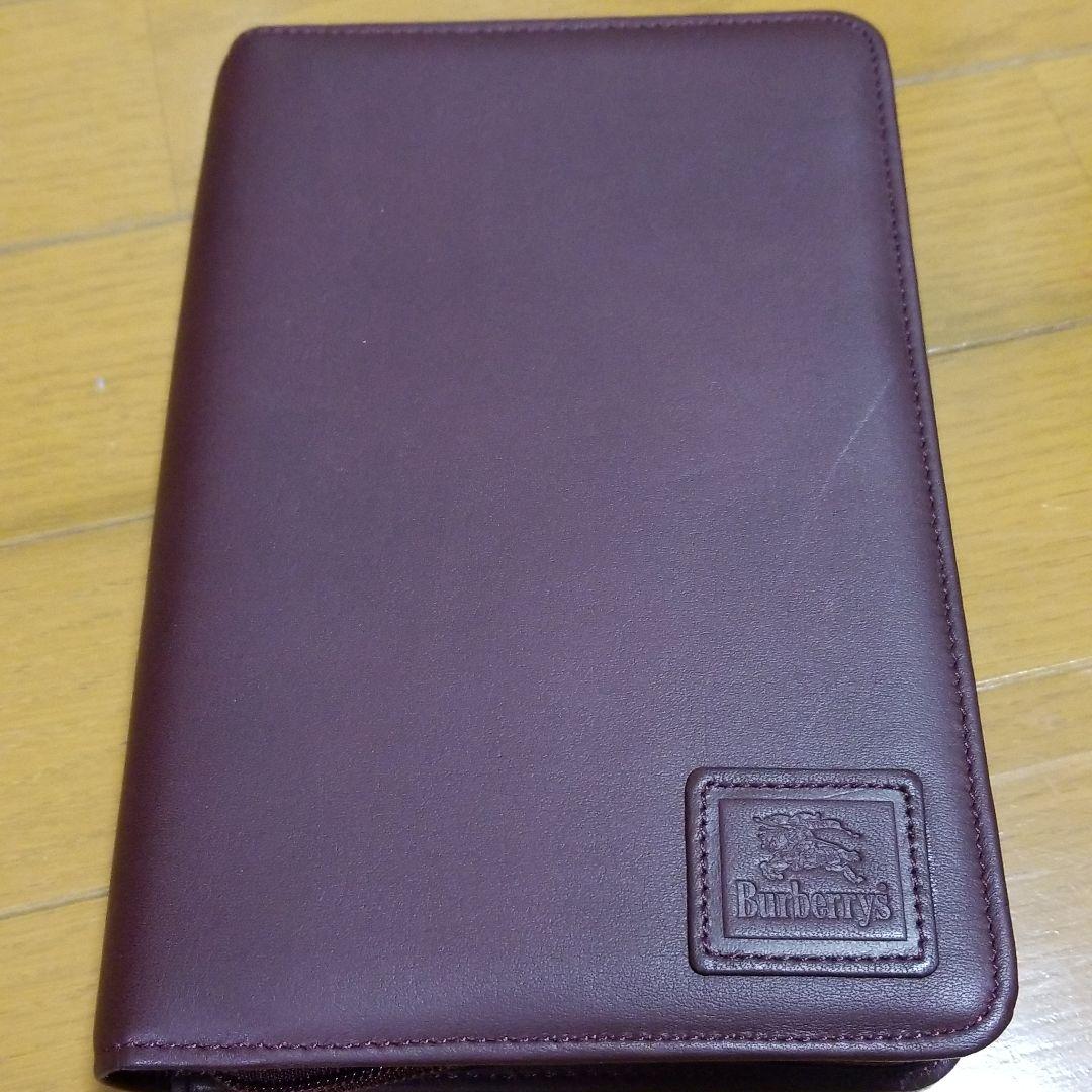 お買い得　バーバリー　手帳　クラッチバッグ