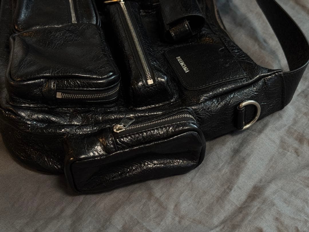 u*d様 BALENCIAGA Superbusy メッセンジャーバッグ