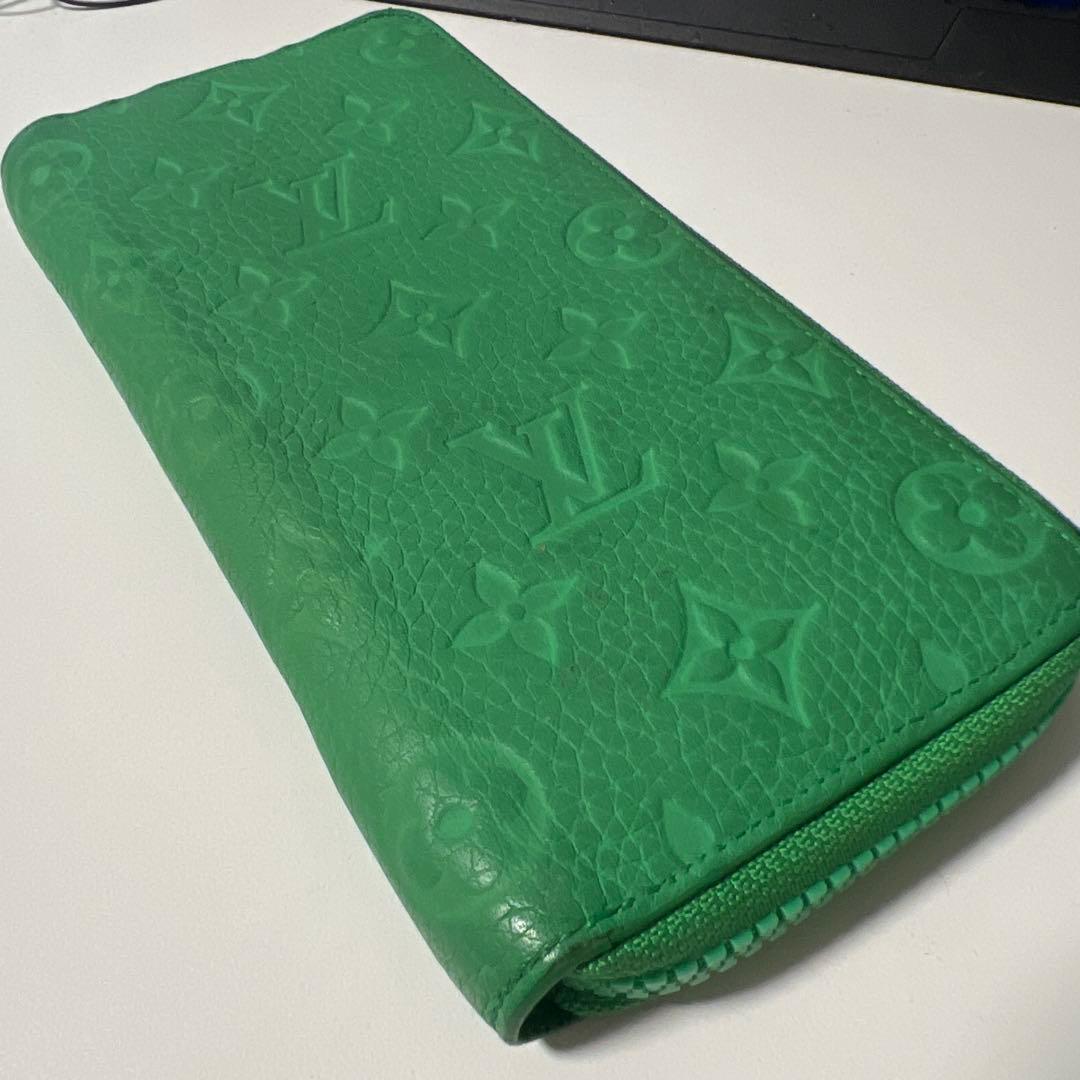 LOUIS VUITTON ジッピーウォレット　ヴェルティカル　トリヨン