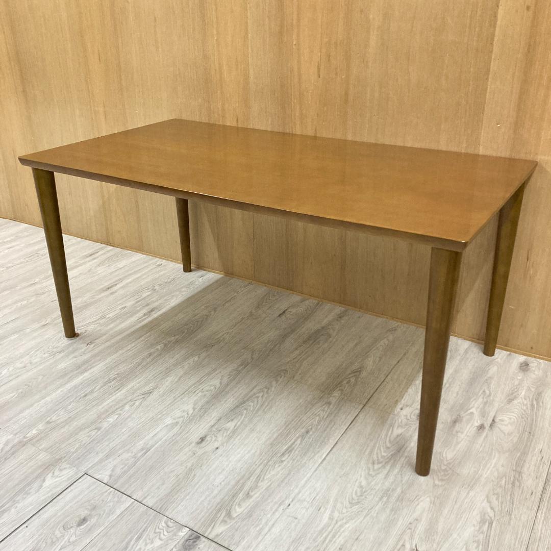 カリモク60＋　ダイニングテーブル　ロクマルプラス