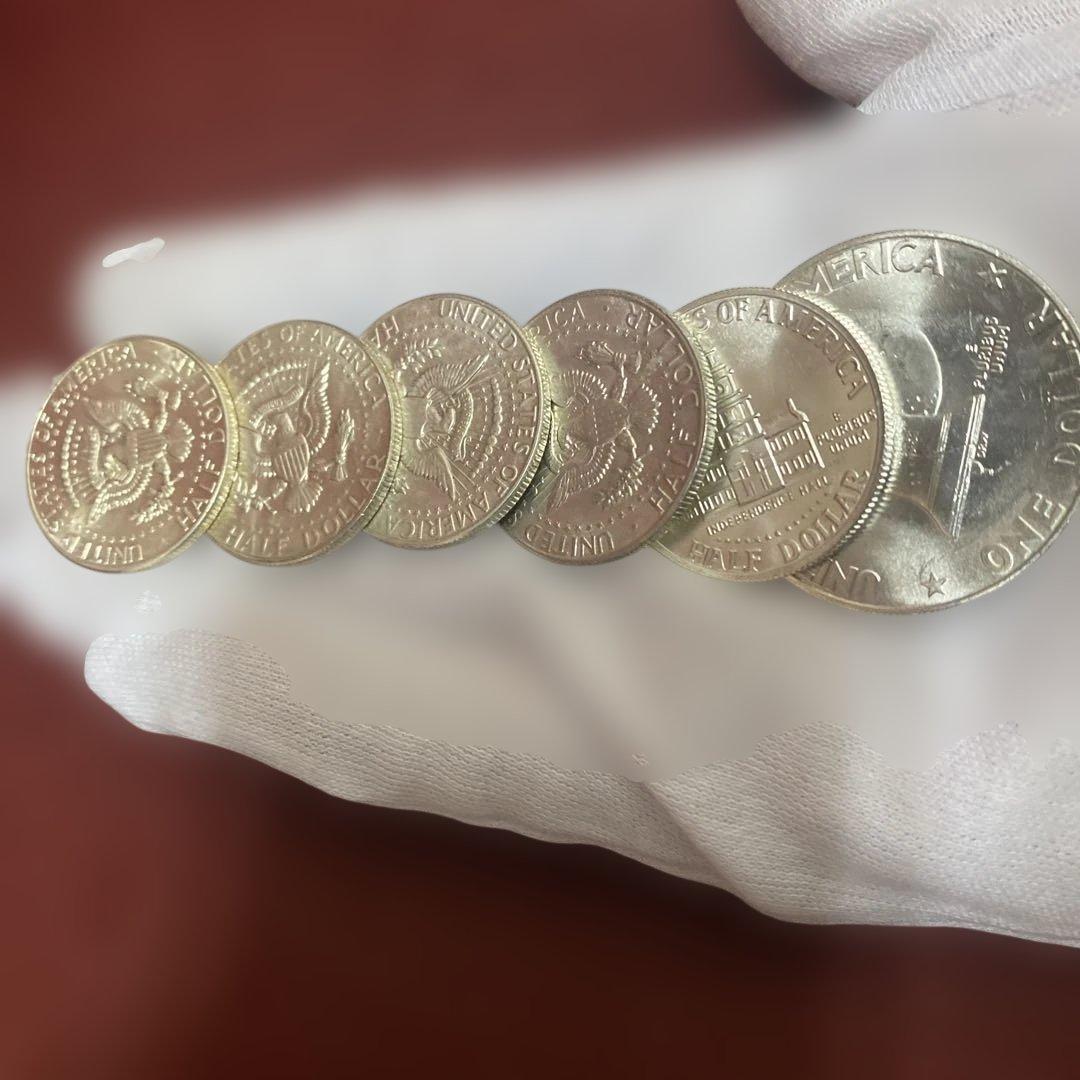軽*剛様 ケネディハーフダラー銀貨4枚・アメリカ建国200年銀貨1枚・リバティ1