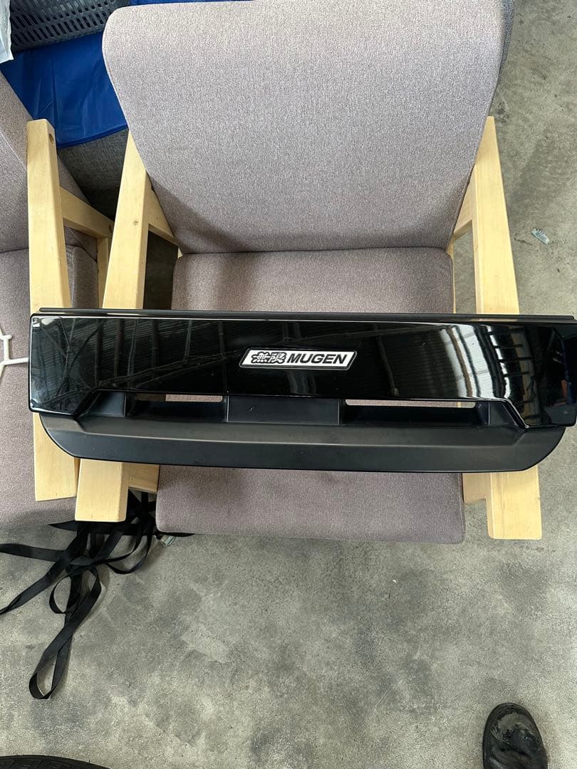 JF1 N-BOX無限グリル　美品　取り付け金具付き