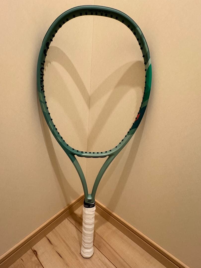 未使用に近い。ヨネックスパーセプト100 300g、G2、一回使用品。