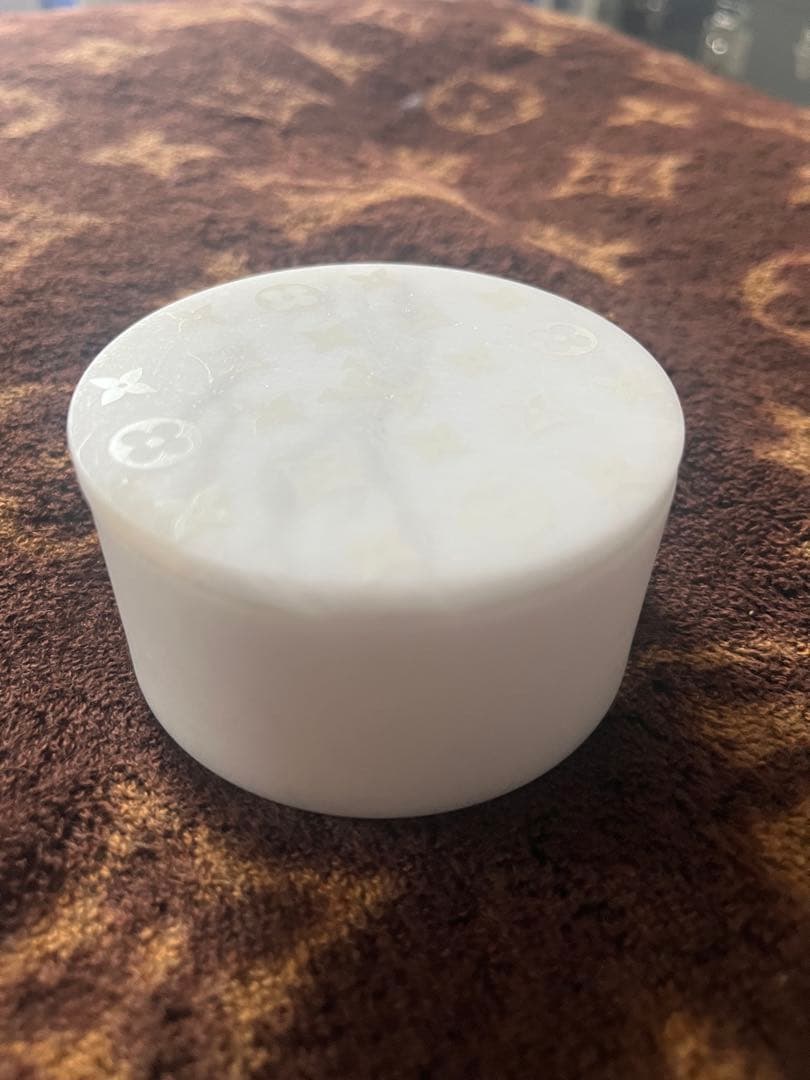 ルイヴィトン フレグランスボックス モノグラム 大理石アロマケース 雪花石膏