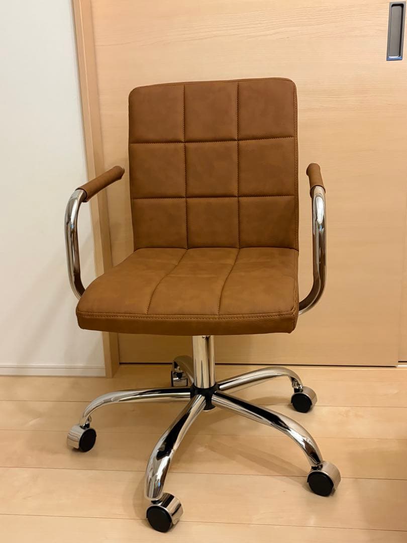 デスクチェア　椅子　ほぼ未使用　送料込　Nordina 