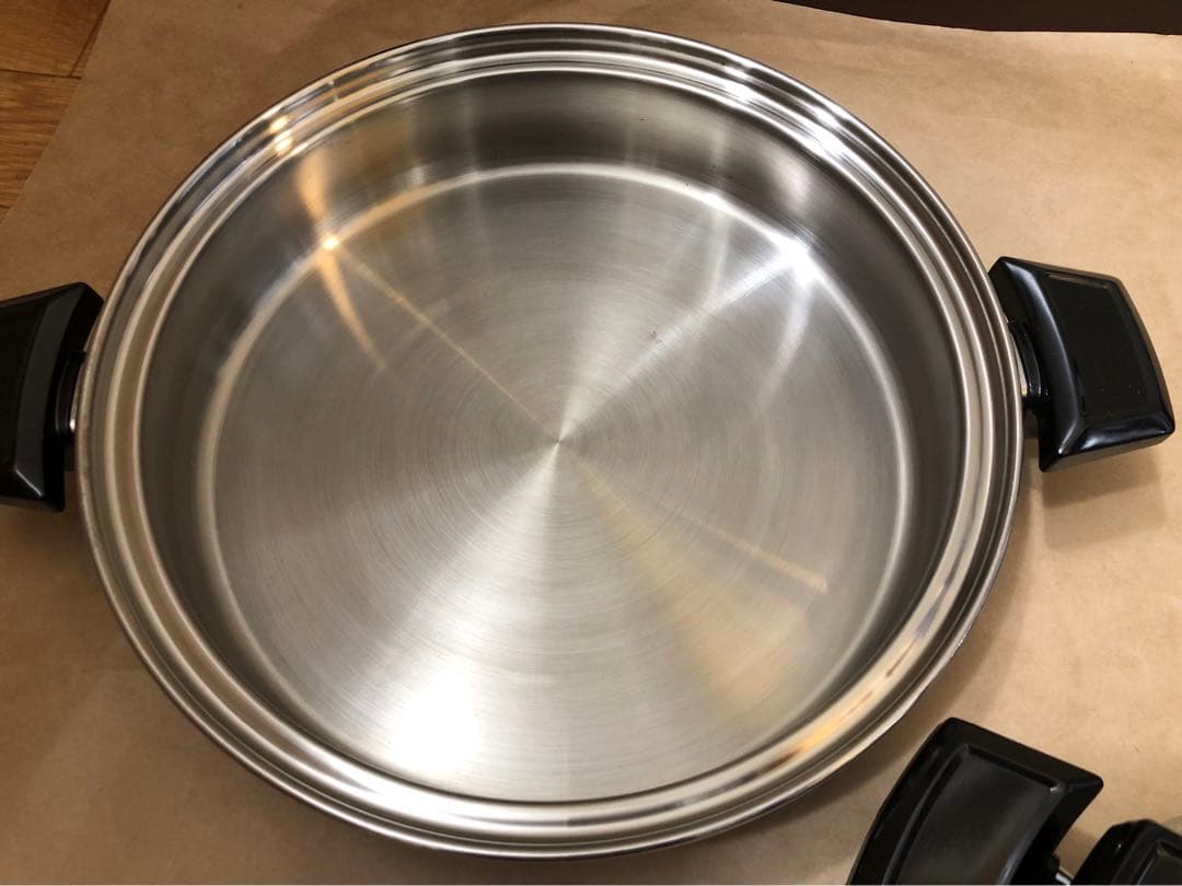 未使用品　ロイヤルクイーン MC2000 浅型鍋　2個