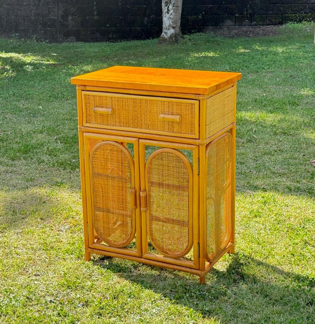 ビンテージ　オールドラタン　キャビネット　ランドリーラック