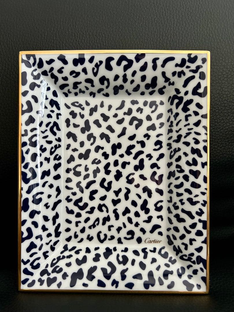 【非売品•美品】カルティエ　トリンケットトレー　小物入れ プレート レオパード柄