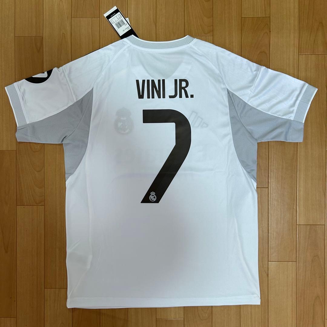 ヴィニシウスジュニオール　レアル・マドリード　ユニフォーム　M 新品未使用