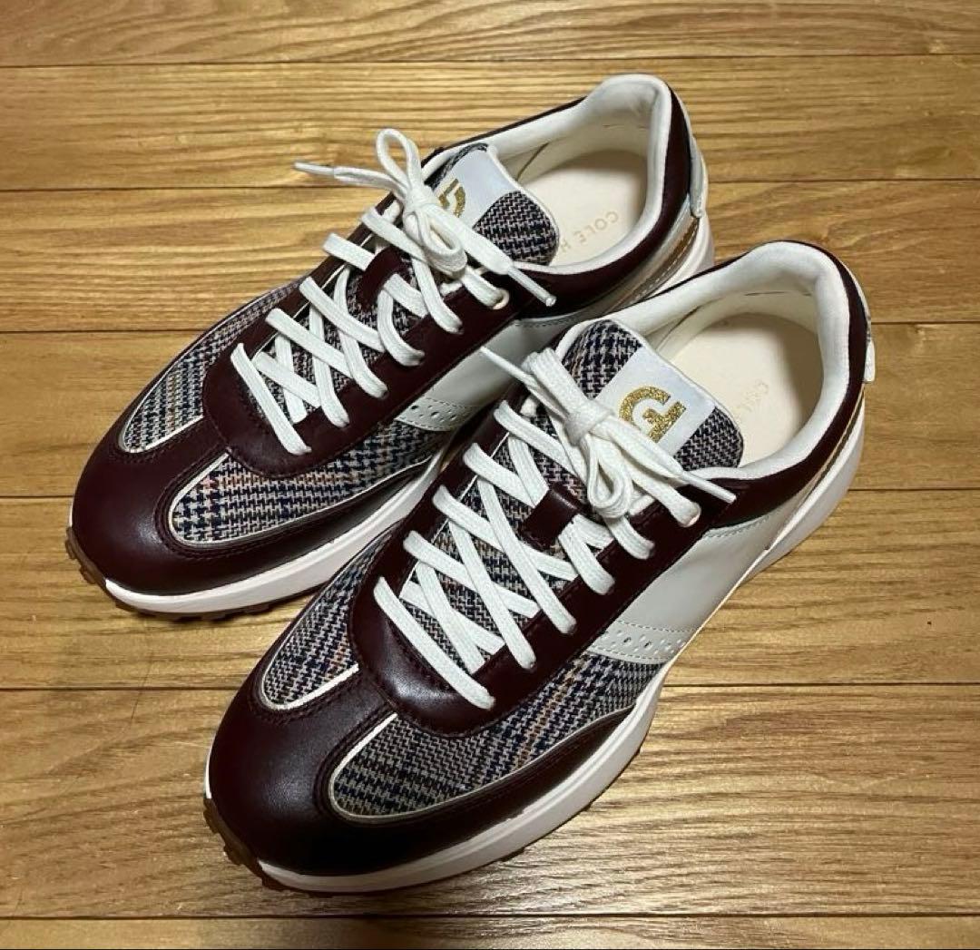 COLE HAAN スニーカー　24.5㎝