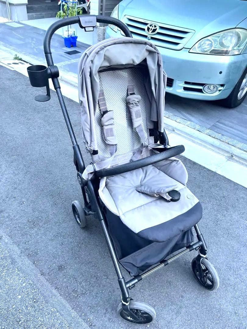 サイベックス　メリオ　カーボン　グレー ベビーカー