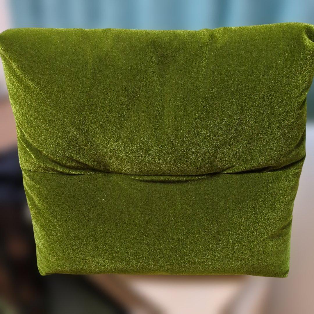 カリモク60　ロビークッション　モケットグリーン
