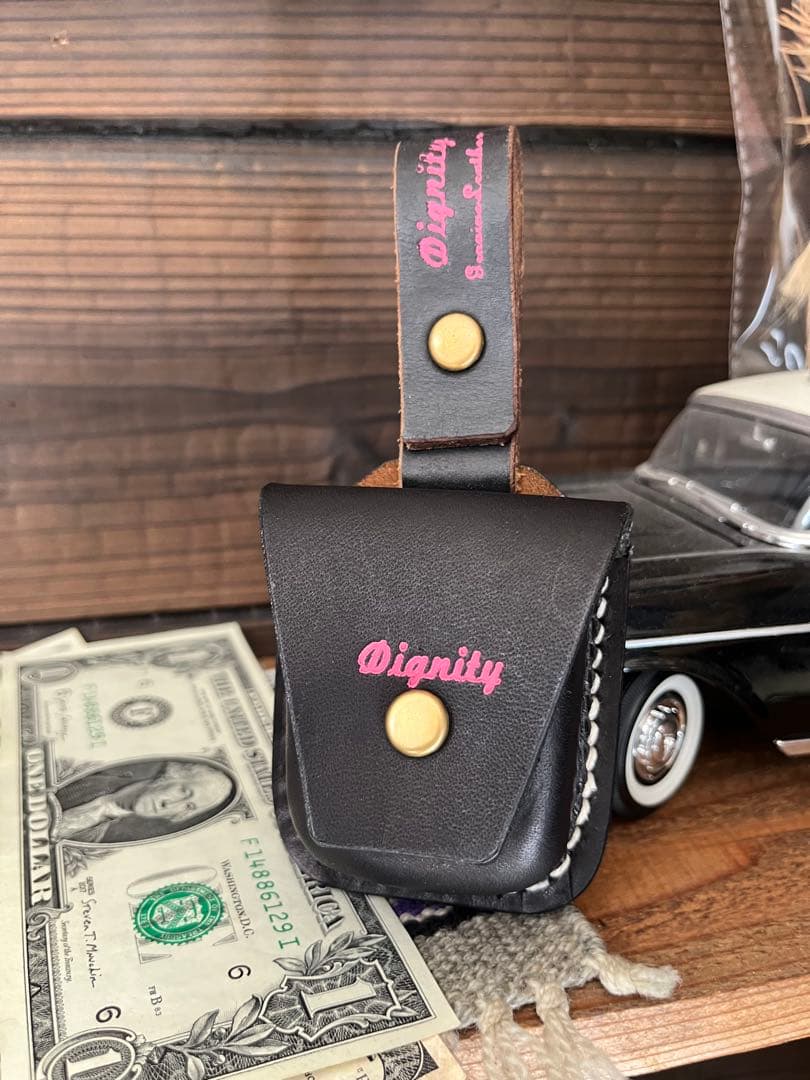 本革使用　オリジナルハンドメイド　キーケースblack&pink