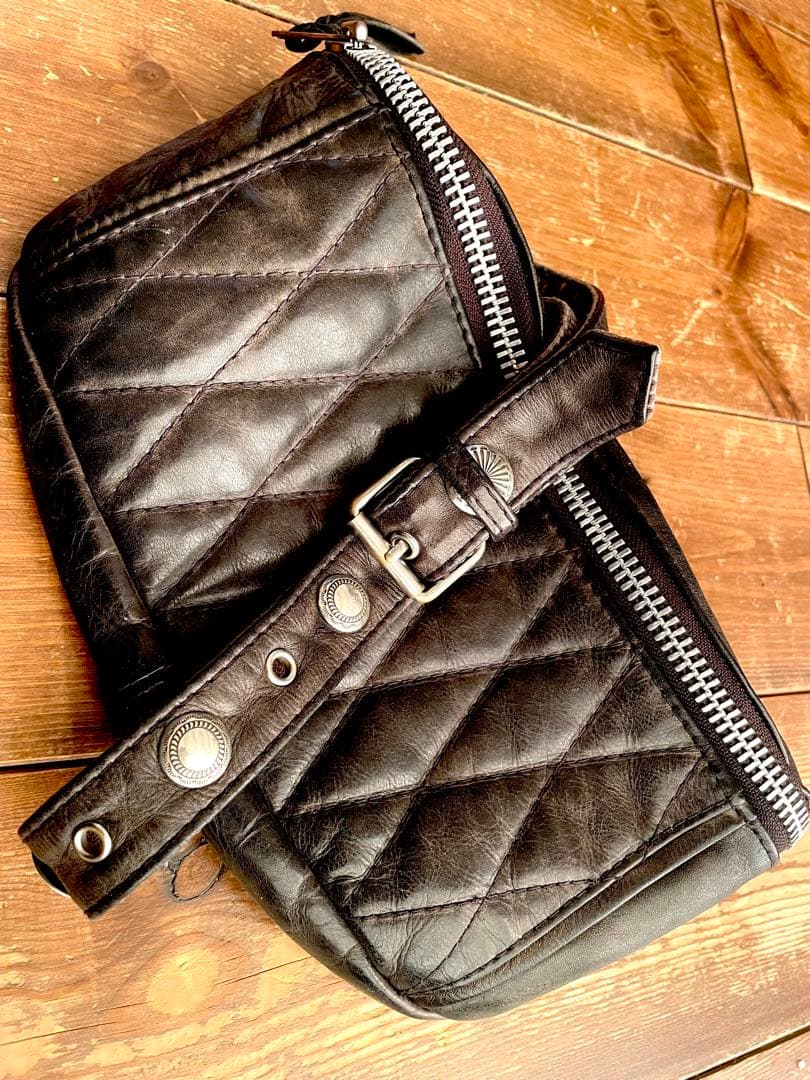 初期　Schott ブラックレザー ボディバッグ　カスタム