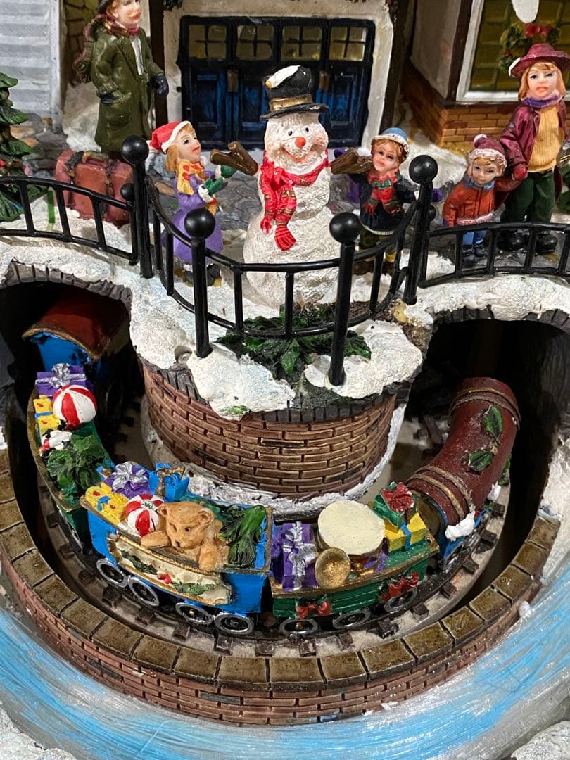 ビンテージ　クリスマス駅舎の装飾品 動く列車　音楽が流れます