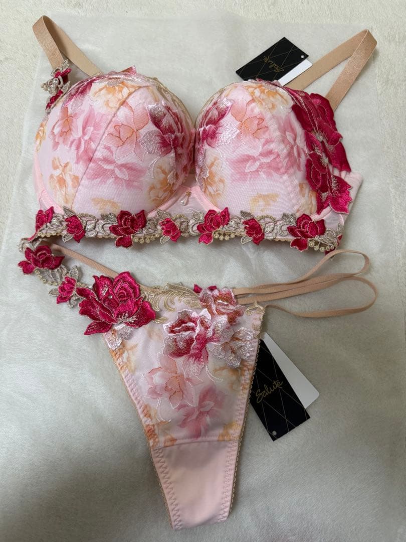 サルート ブラ Tバック セット26G G70