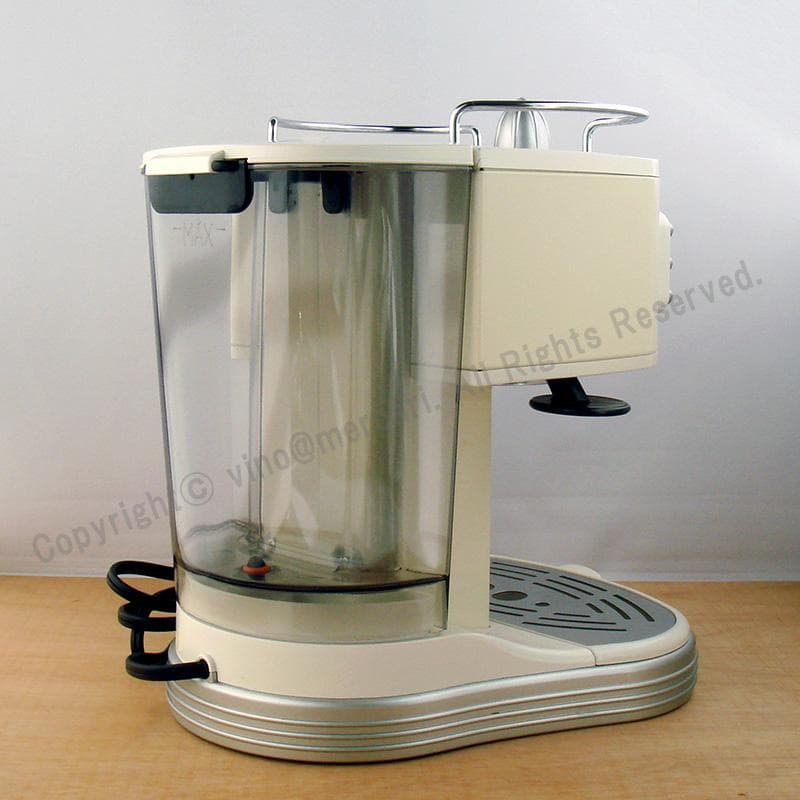 美品 デロンギ エスプレッソ・カプチーノメーカー ECM300J-E クリーム