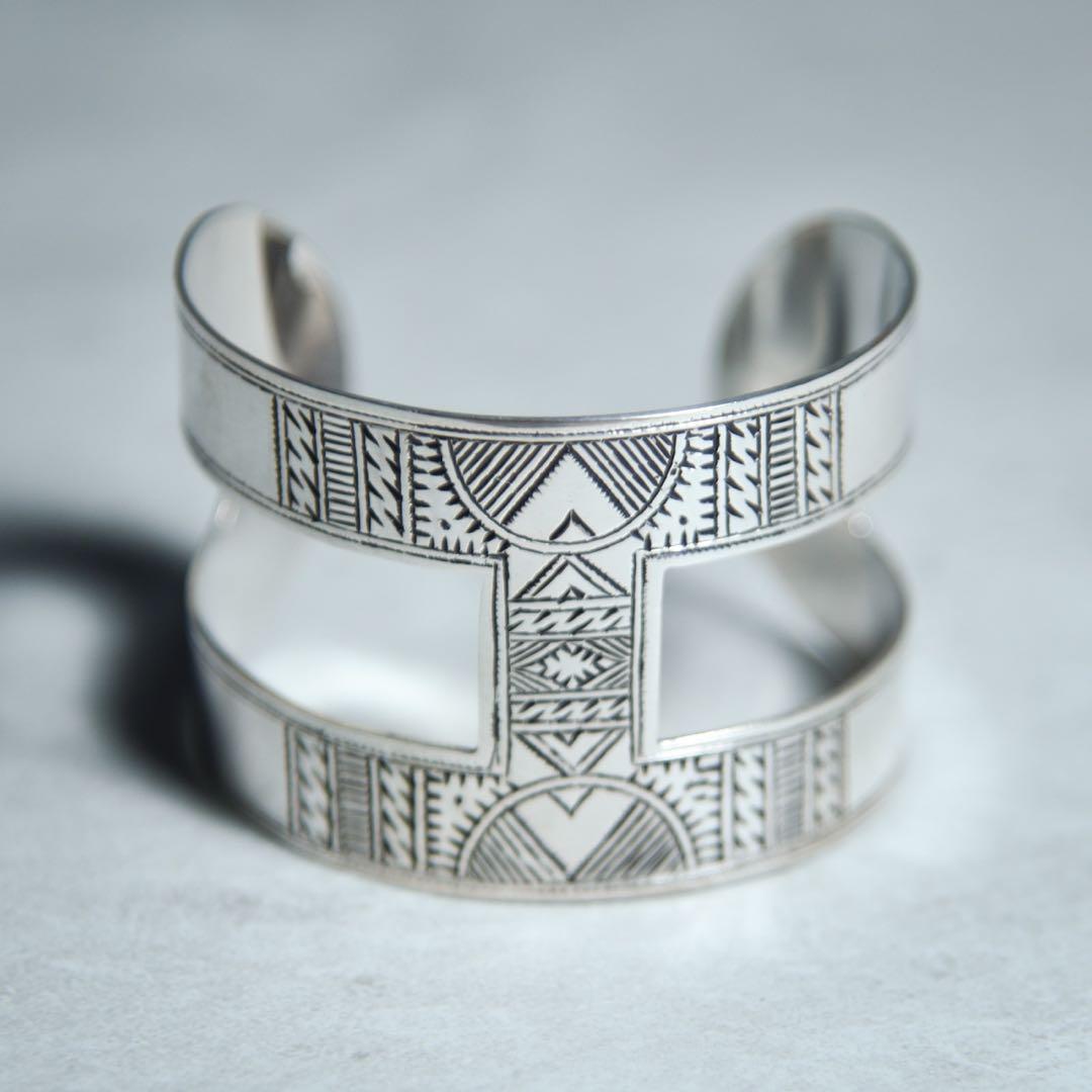 新品/未使用品 トゥアレグ族バングル　シルバー製