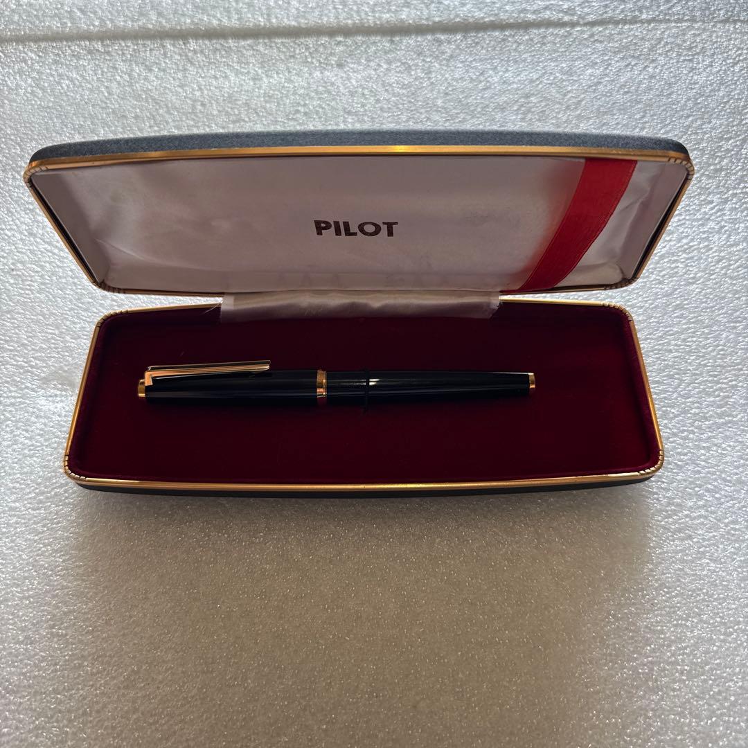 PILOT 万年筆 黒