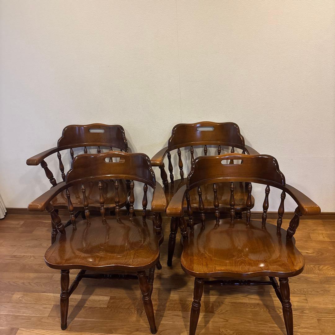 残り2脚　飛騨産業　キツツキマーク　木製アームチェア