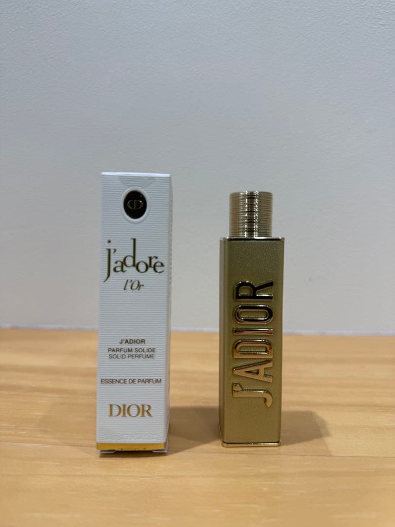 Dior J'adore ソリッドパフューム　香水