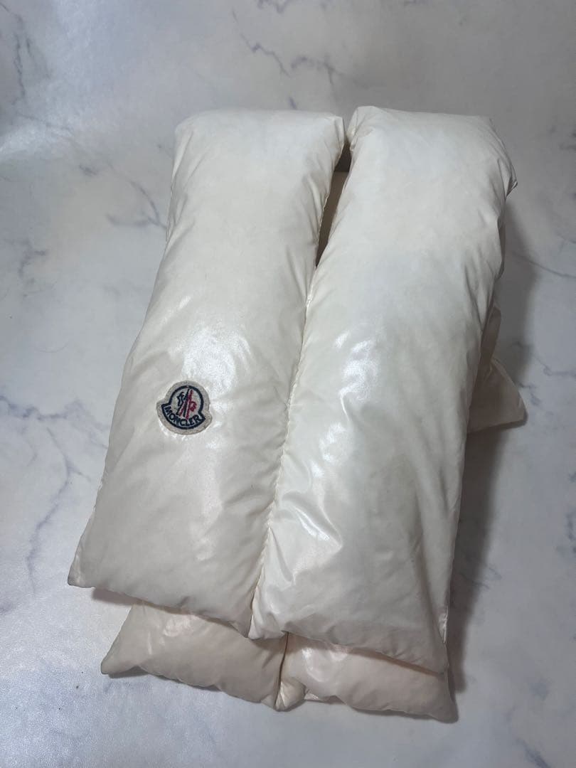 MONCLER モンクレール ダウンマフラー ホワイト　118cm