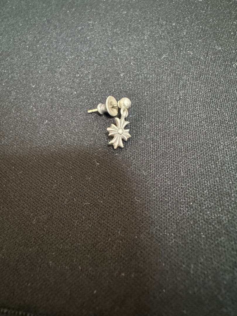 クロムハーツ タイニーe ch ドロップピアス