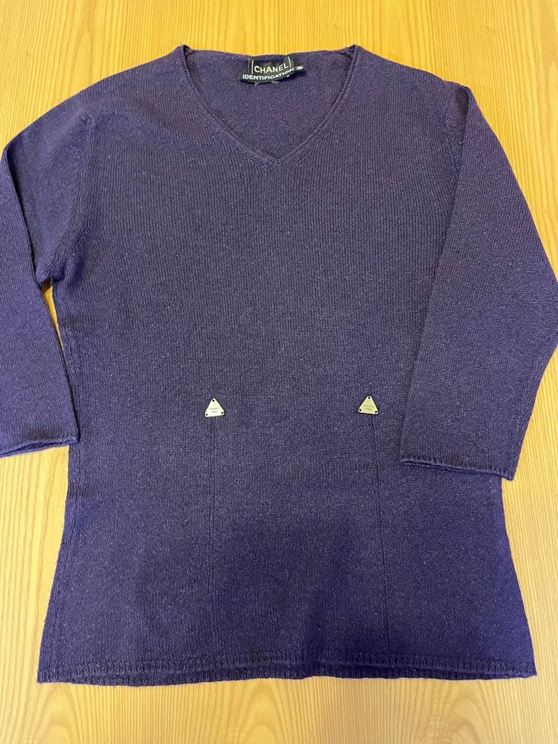 専用美品　CHANEL IDENTIFICATION パープルニットセーター