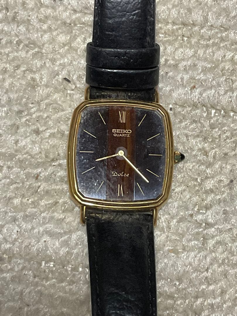 革ベルトばかりの腕時計　6個。タグホイヤー他、SEIKO等。【中古品　電池式】。