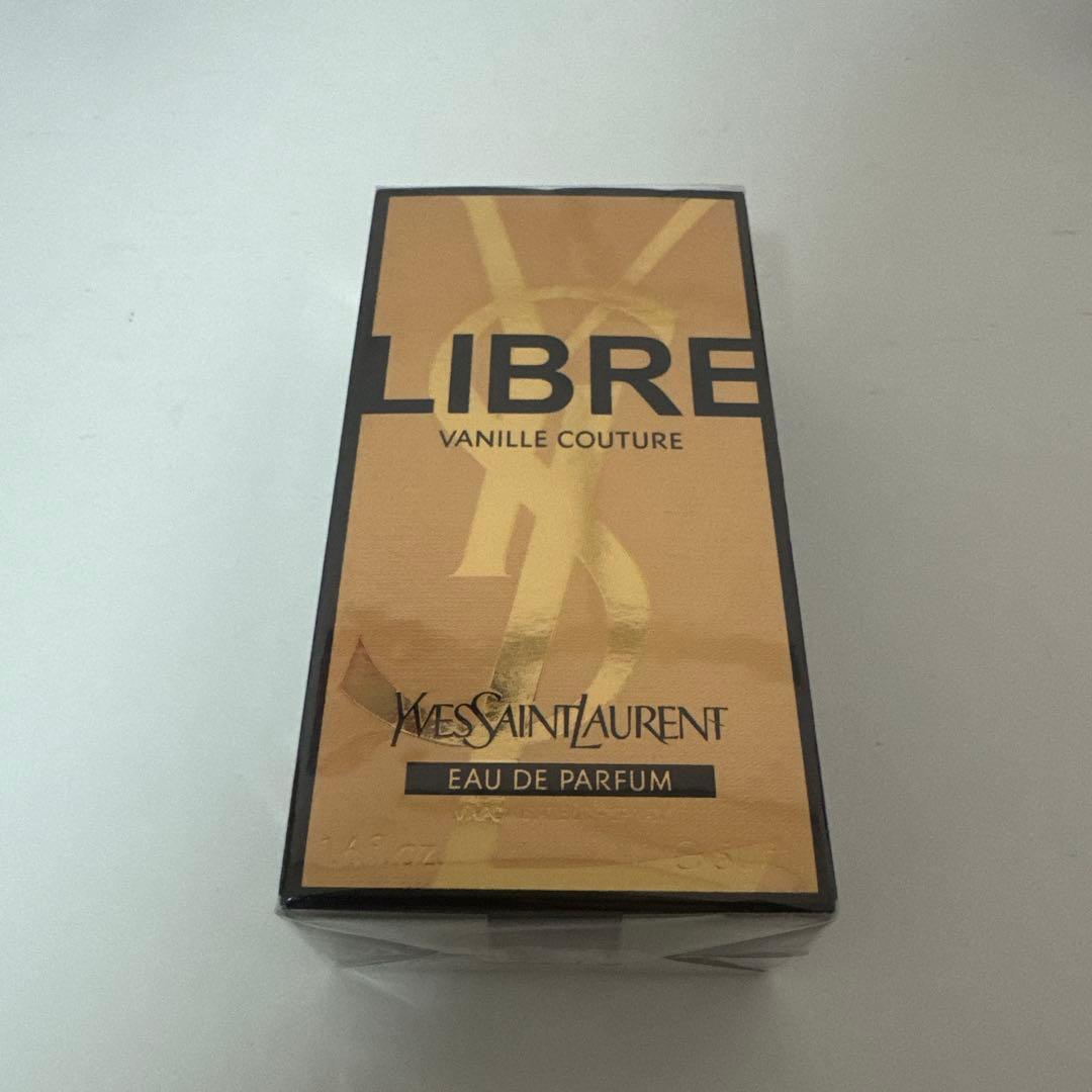 新品未開封　イヴサンローラン リブレ バニラ　ホリデー限定　ヴァニラ