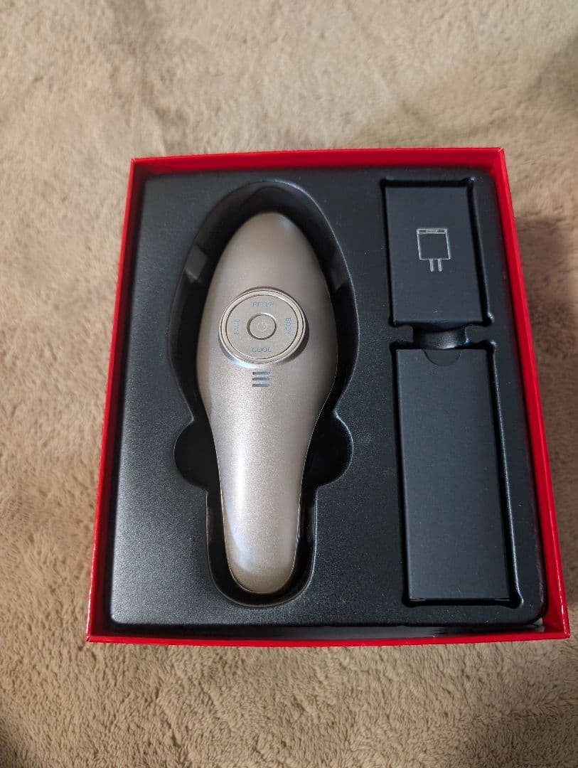 Eclat 美顔器 ゴールド　MEラ・ボンエクラ