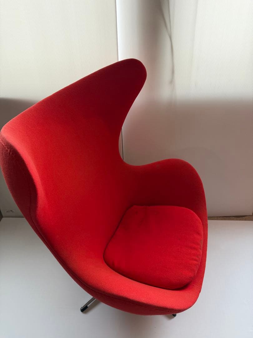 エッグチェア 赤 ファブリック　アンティーク　アルネ・ヤコブセン
