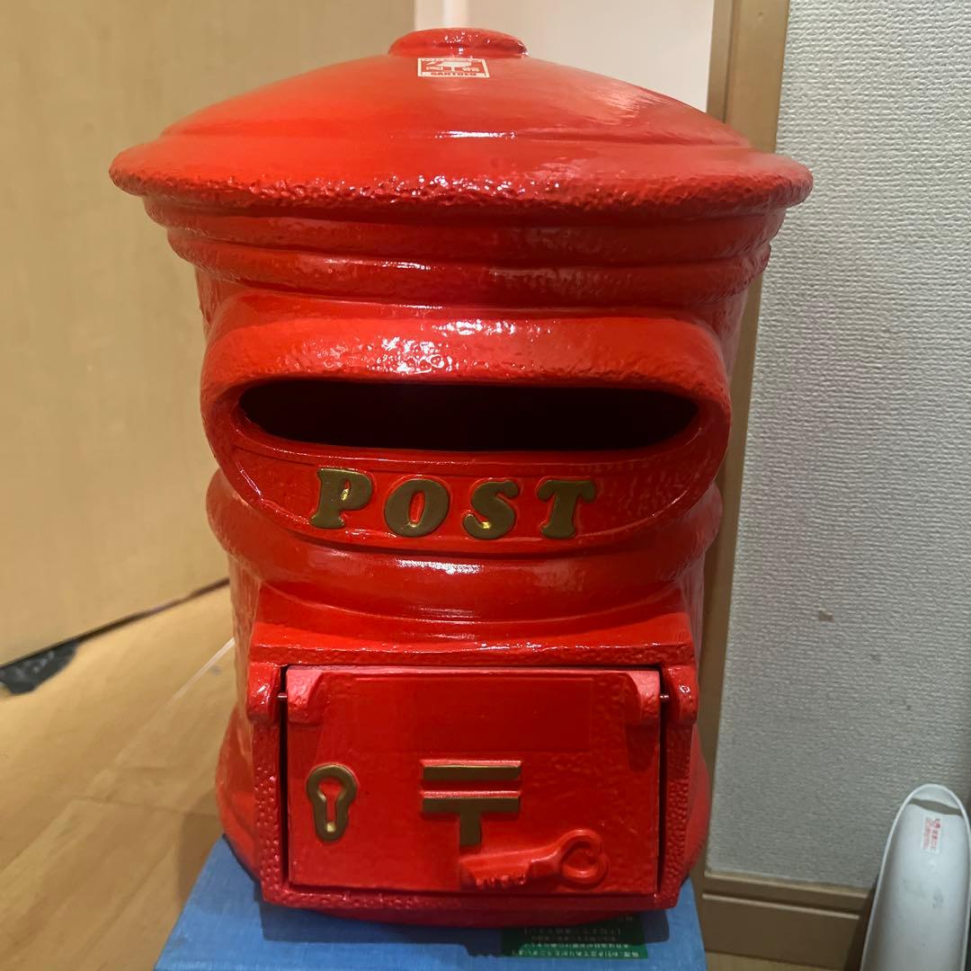赤い郵便ポスト型置物 SANTOEI
