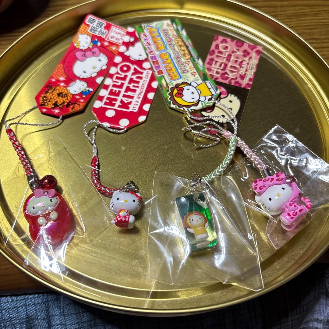 さん❗️ハローキティ ストラップセット 4個