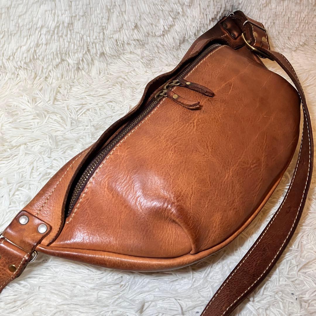 ☆旧品番 貴重☆ HERZ ヘルツ F-6 三日月ボディバッグ タンドー 本革