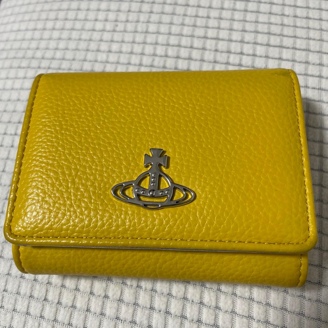 ヴィヴィアンウェストウッド　三つ折り財布