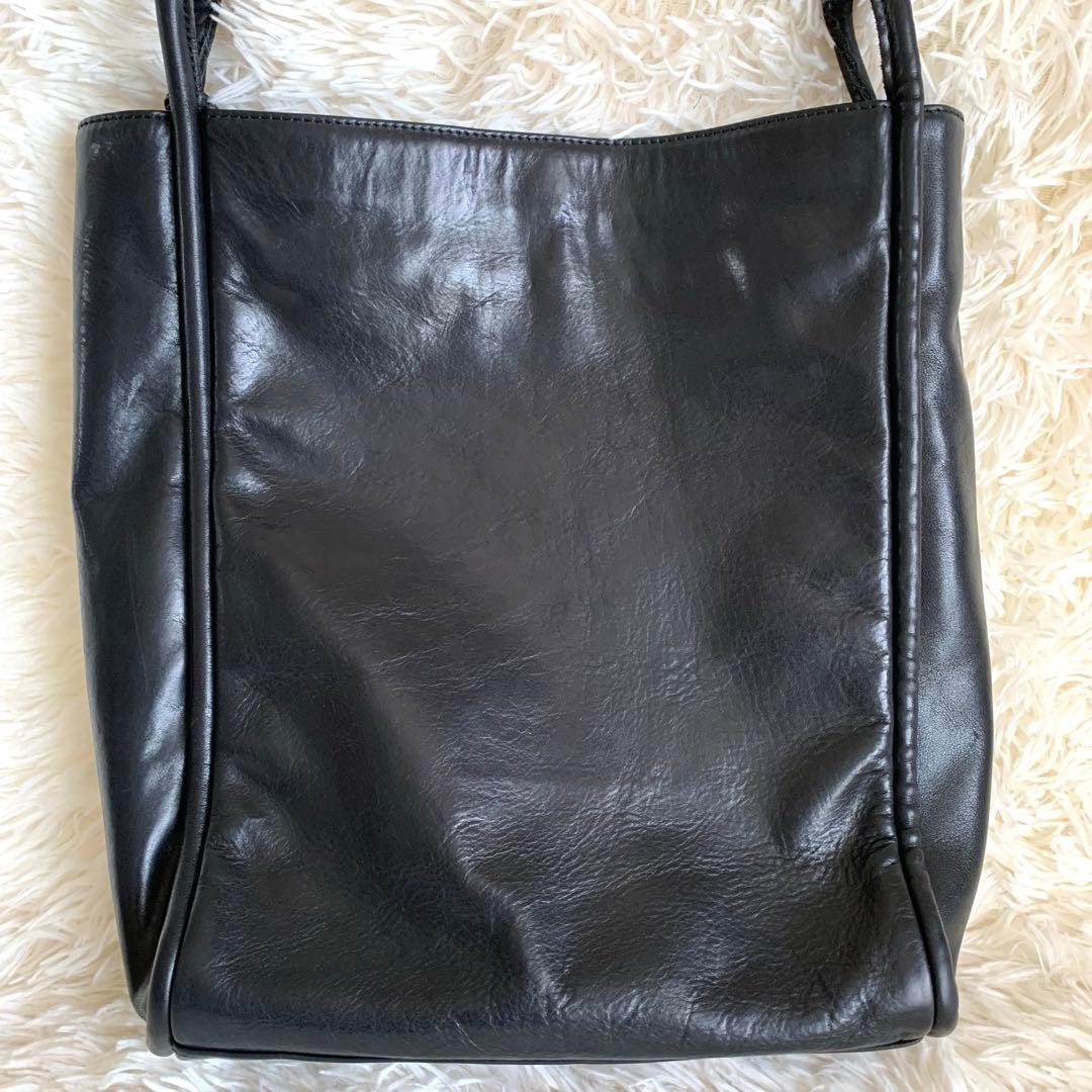 sot pistie DEWYレザー ワンショルダーバッグ　黒