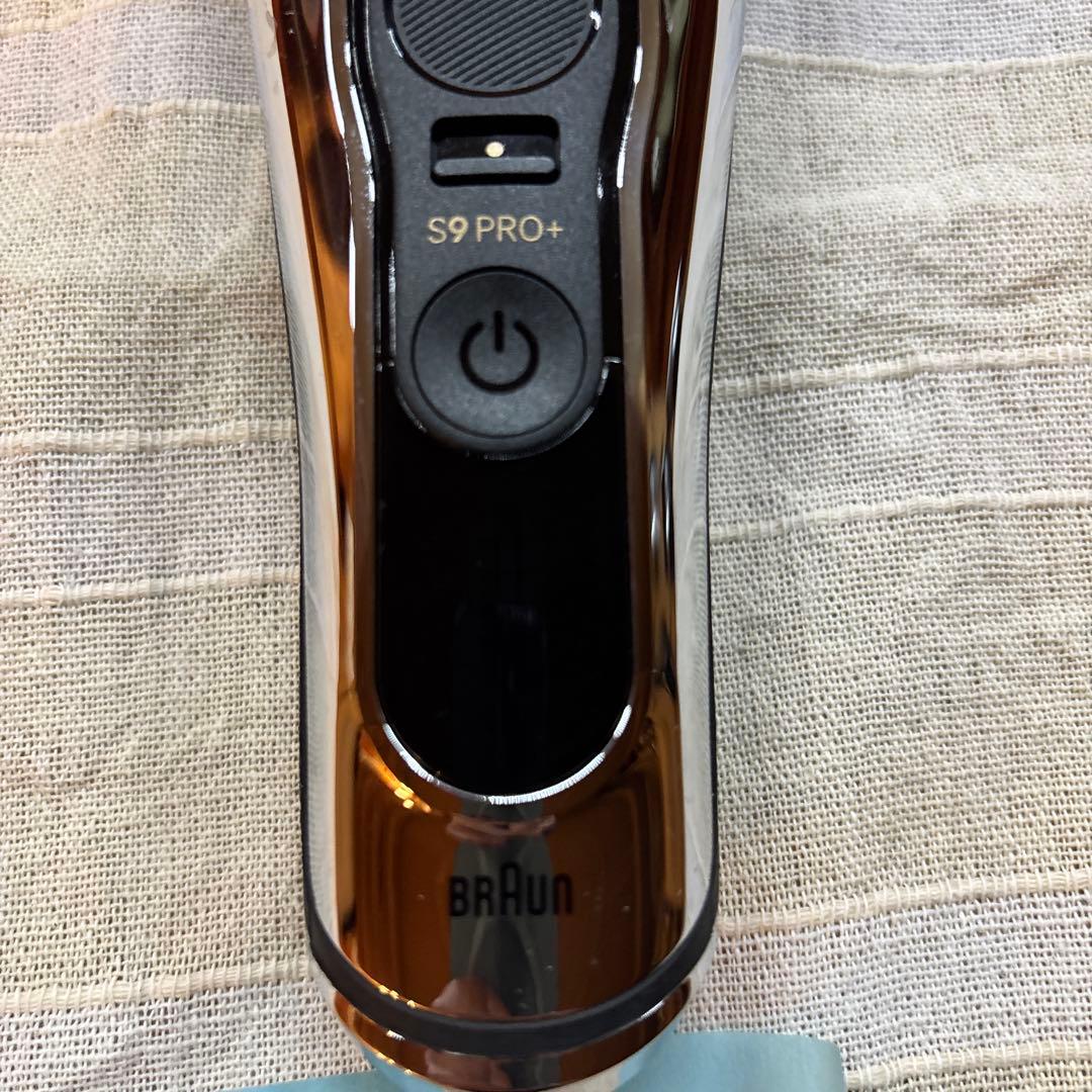 BRAUN S9 PRO+ メンズ電気シェーバー　未使用品⑤ おまけあり