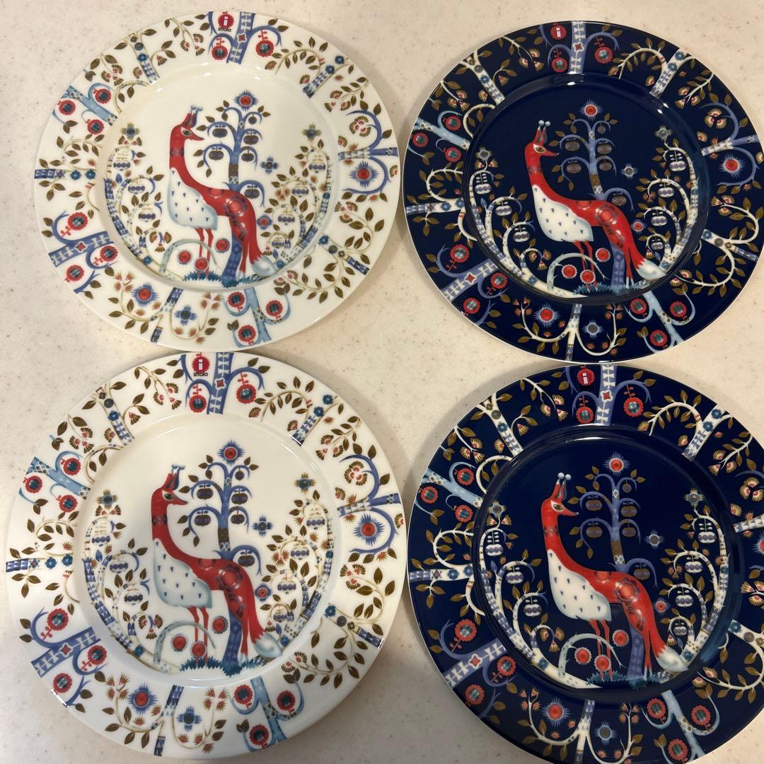 イッタラ　 タイカ　ホワイト　赤い鳥　プレート