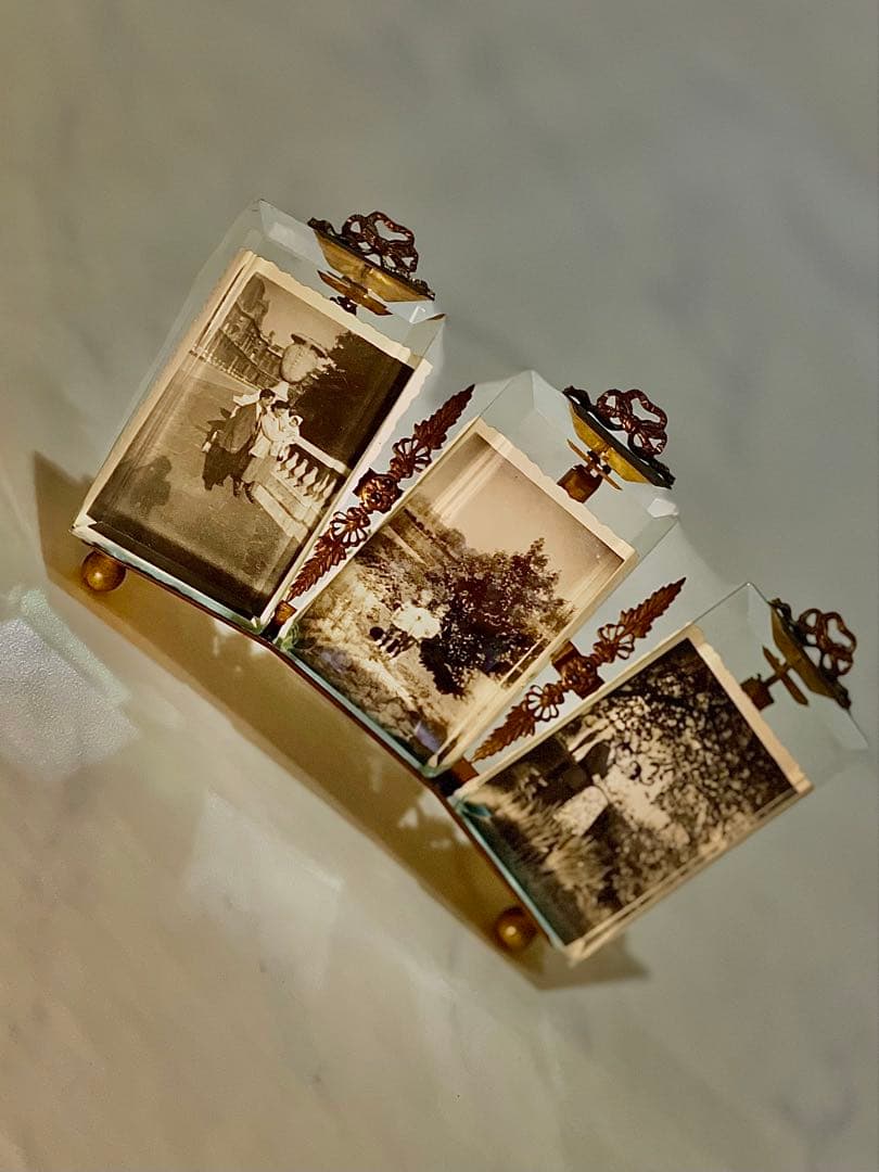 希少　３連　19世紀　フランス　アンティーク 写真立て　フレーム 真鍮　リボン