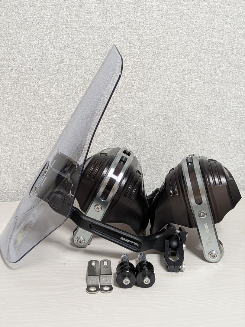 【ZETA】エクスプローラー ウィンドシールドと【カエディア】ハンドガード