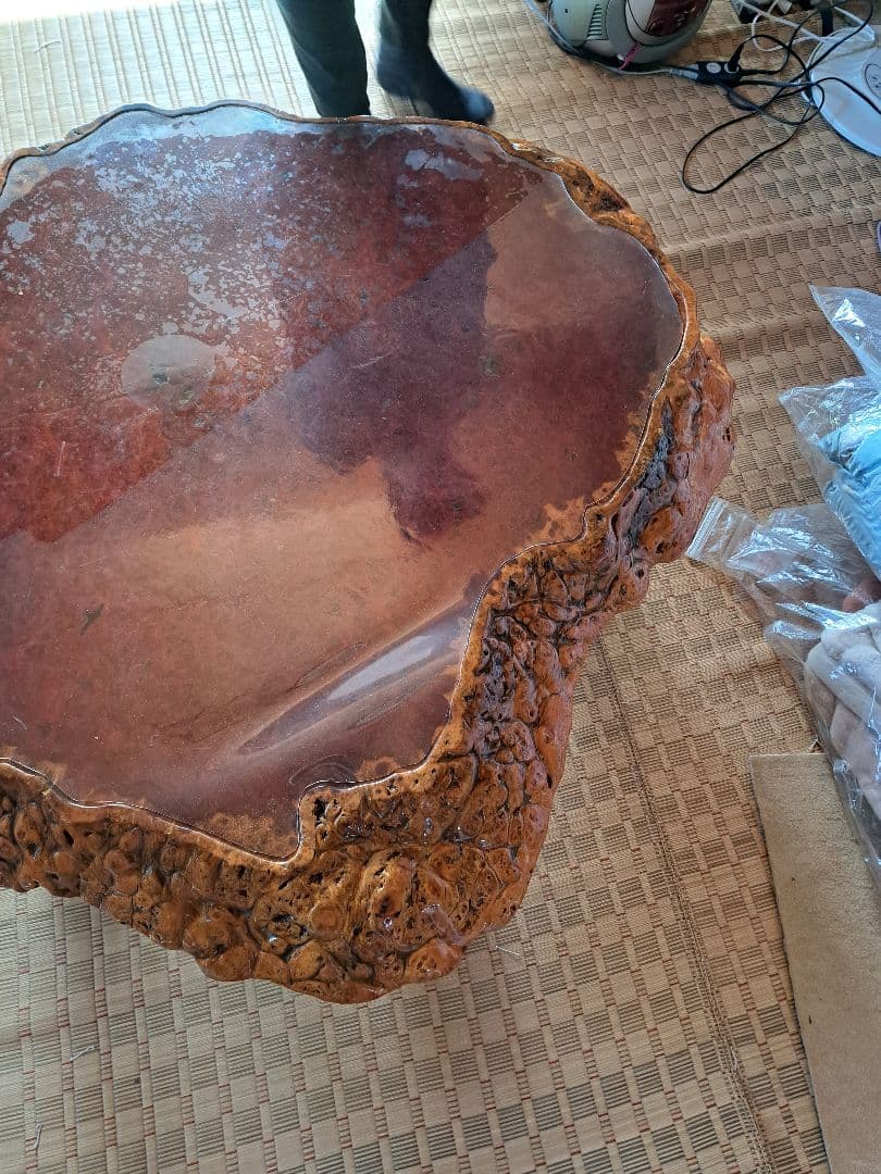 天然木製 不規則形状の座卓 赤褐色