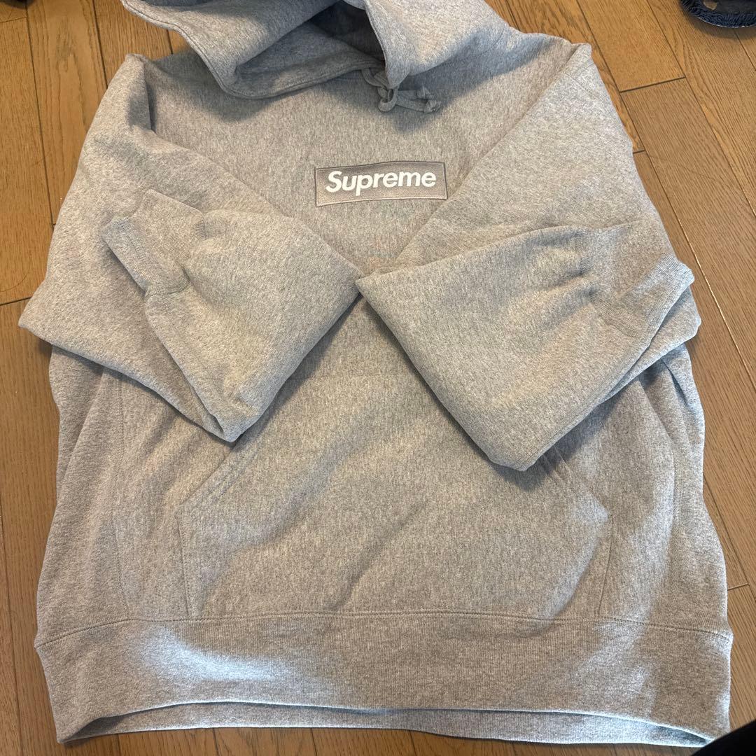⭐️限定値下げ新品未使用品　Supreme パーカー2024 Lサイズ