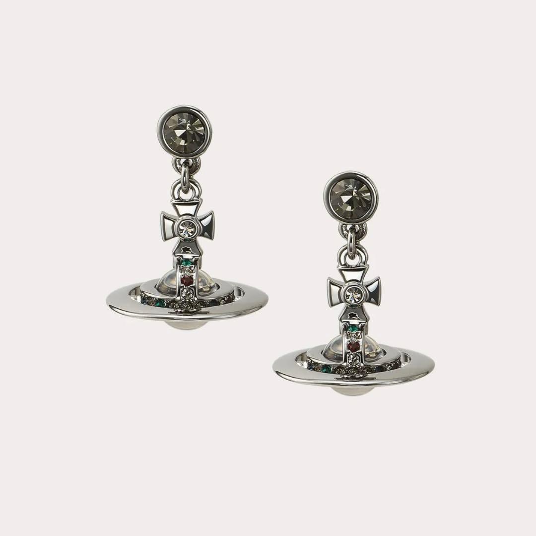 い*ト様 Vivienne Westwood ピアス NEW PETITE OR