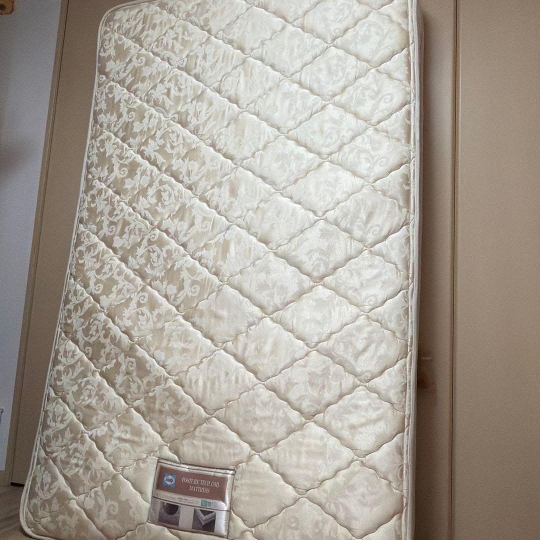 Sealy セミダブルマットレス