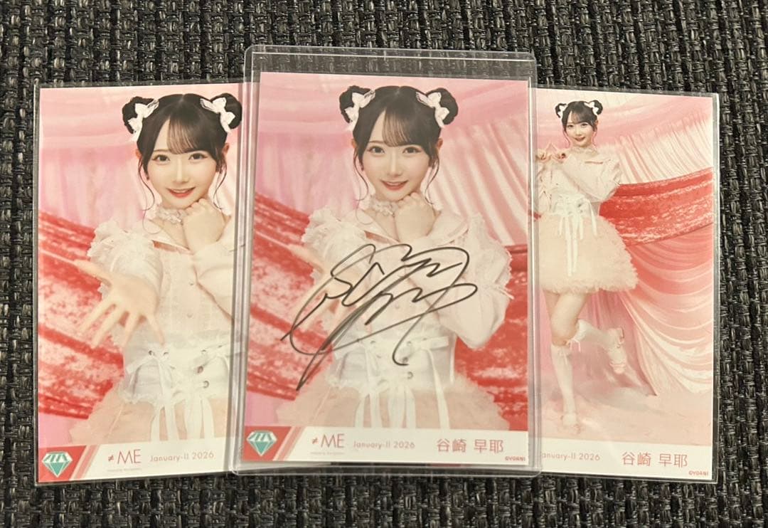 ノイミー　谷崎早耶　直筆　生写真　チュウ　きゅんかわ人生　ノーマル　チュウ　ヒキ