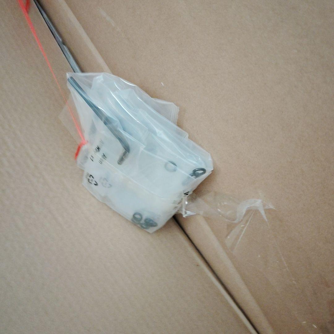 ダイニングチェア 2脚セット ナチュラル木目 高級レザー 　天然木　軽量　耐久性