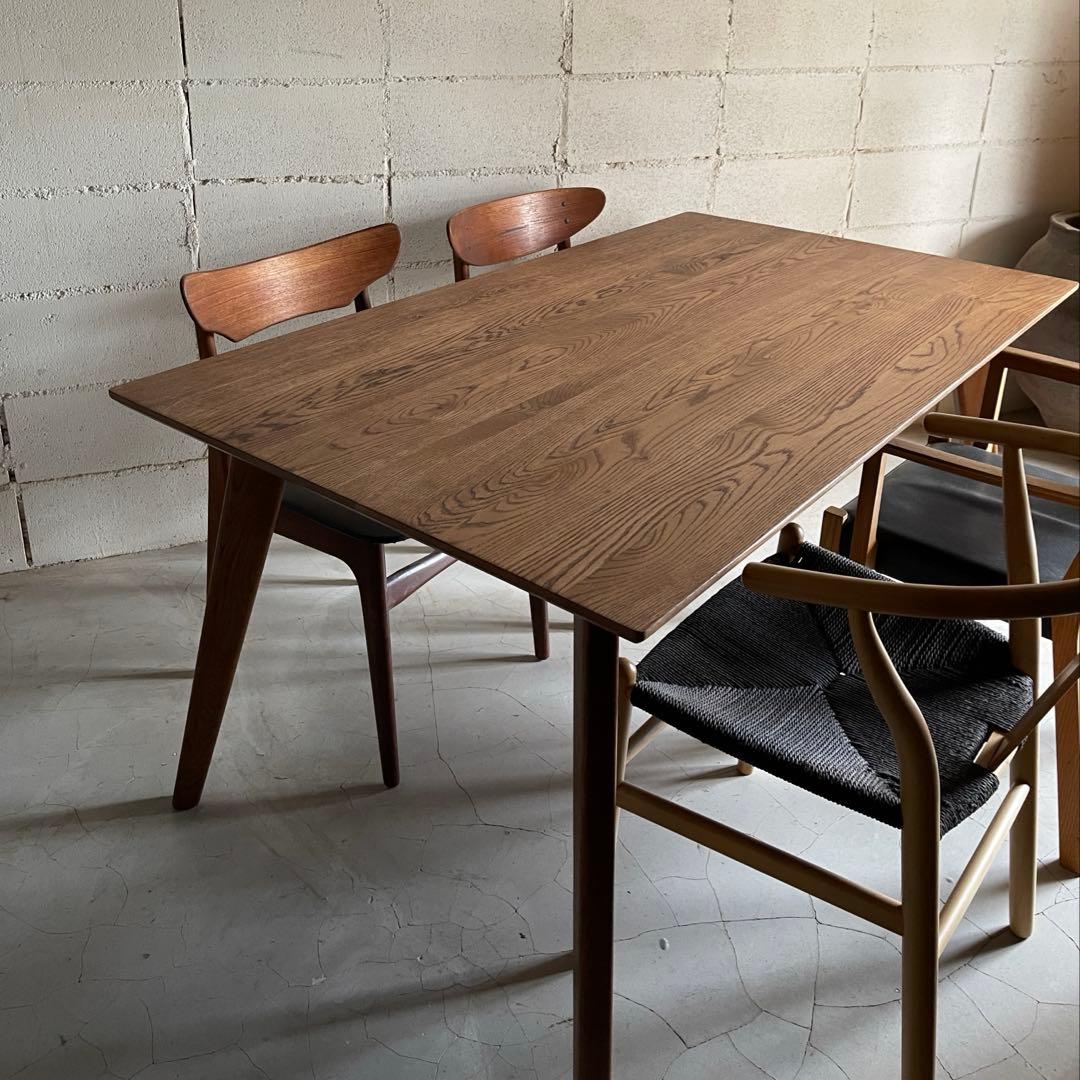 天然木オーク無垢材　ダイニングテーブル　テーパー角脚　斜め脚　北欧スタイル