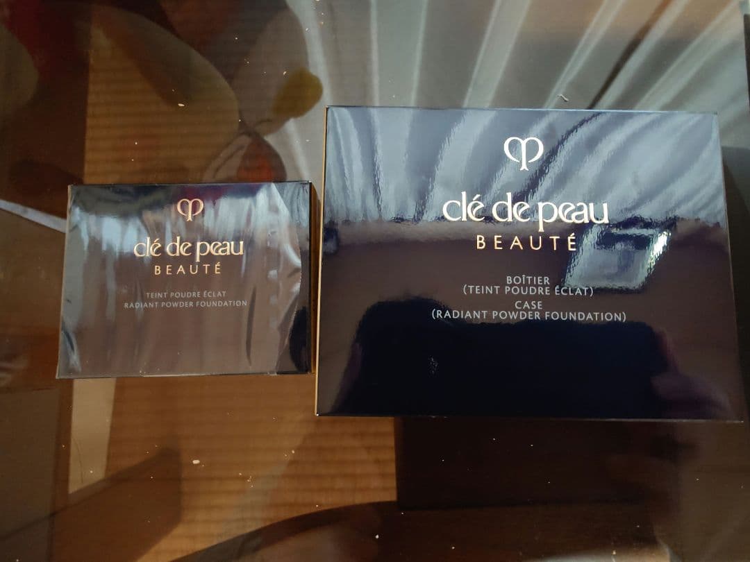 クレドポーボーテ タンプードルエクラII SPF25 PA++ オークル10