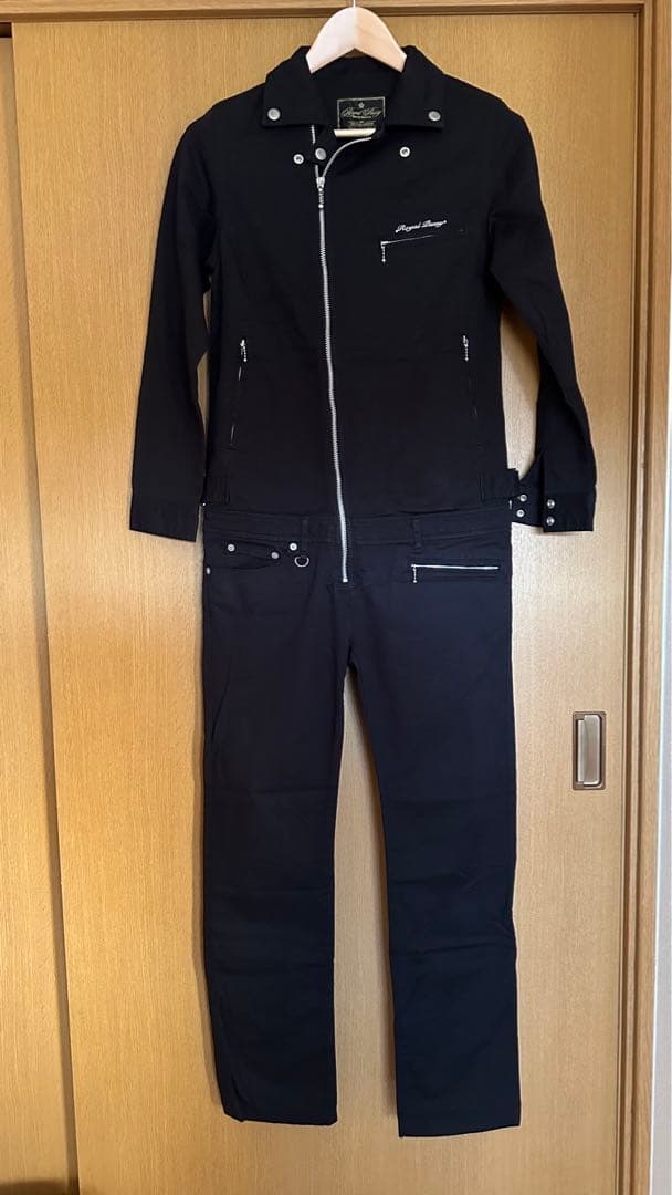  pussy つなぎ　ジャンプスーツ